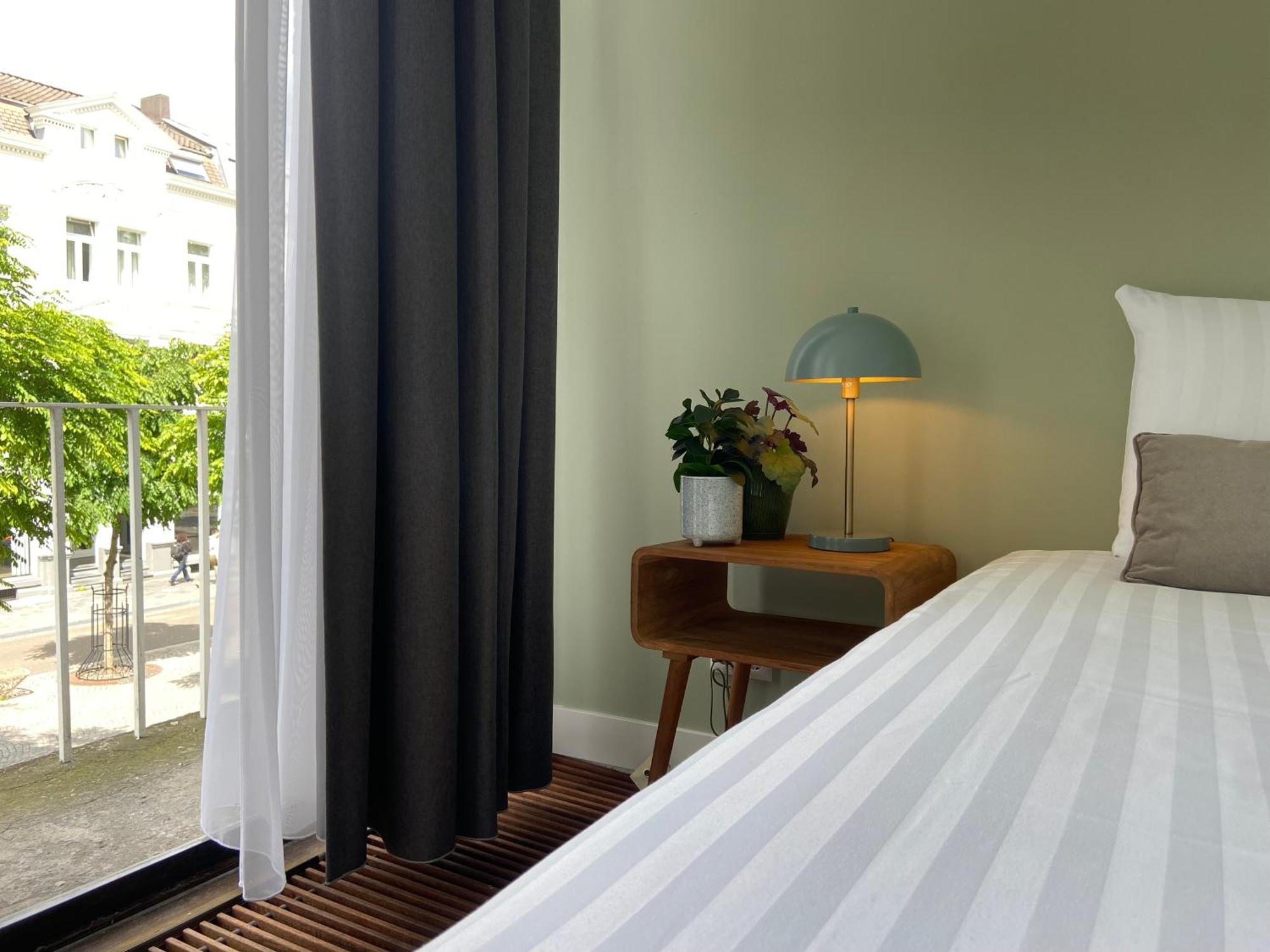 Alex Hotel